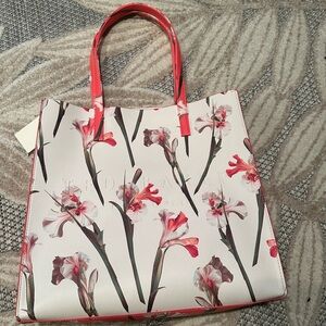 NWT. Ted Baker Floral White and Pink Tote Bag